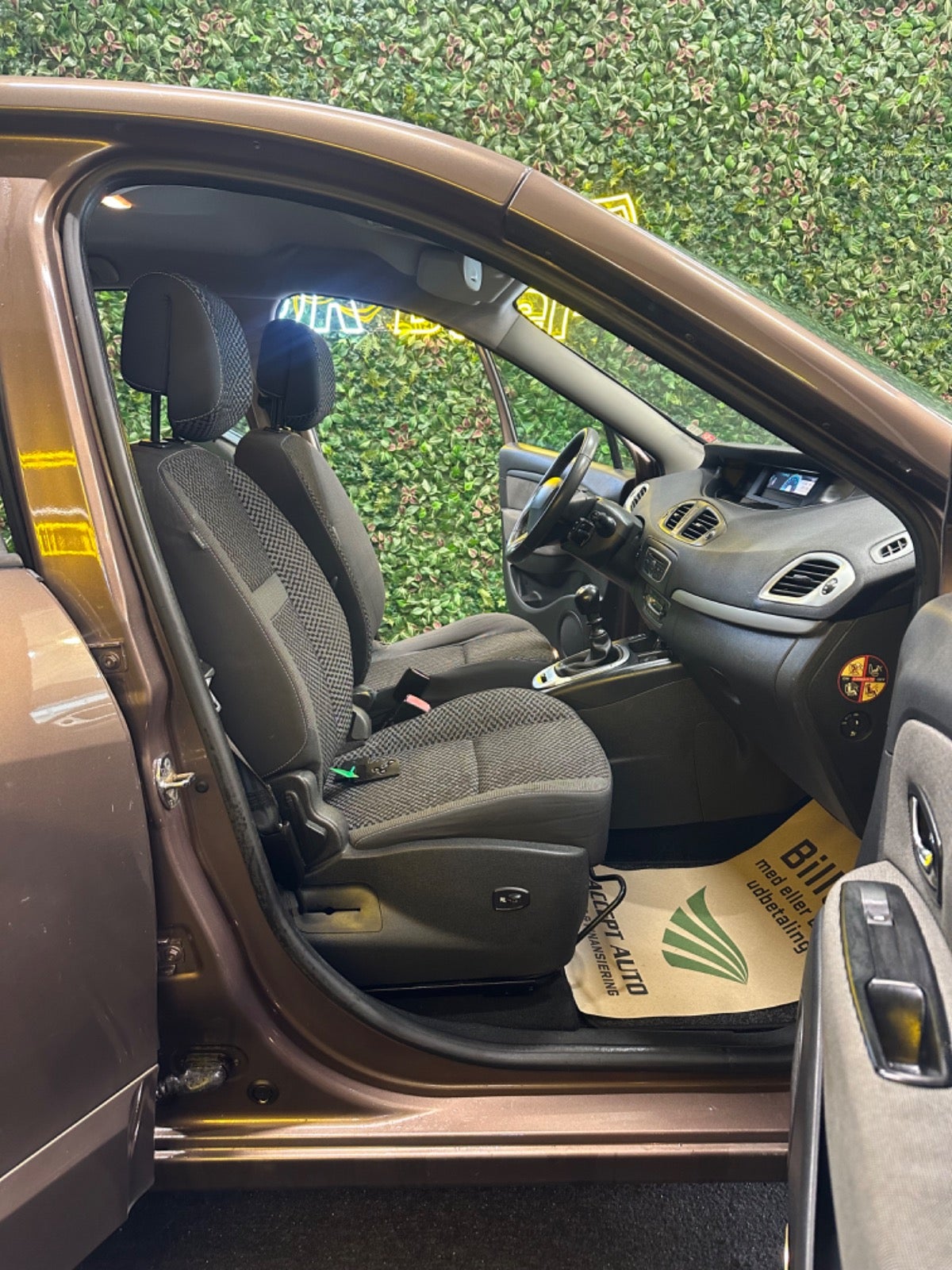 Billede af Renault Grand Scenic III 1,6 16V Authentique 7prs