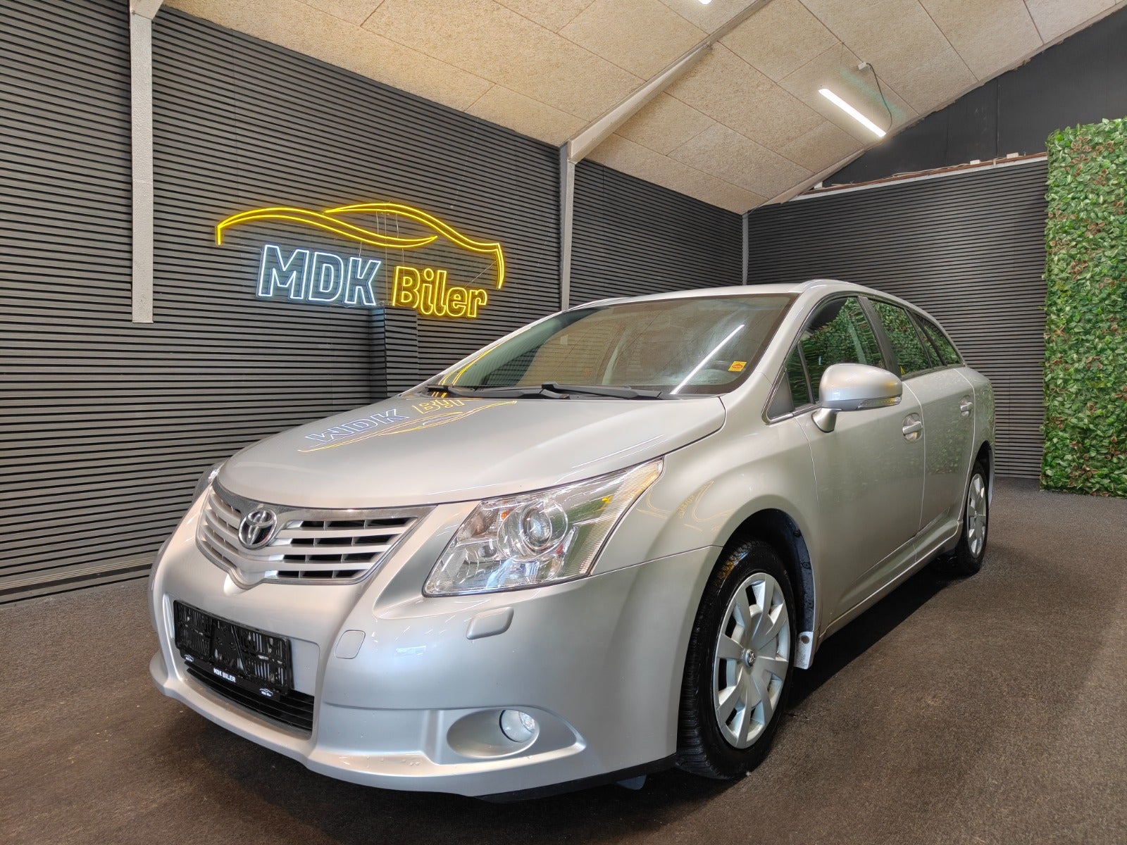 Billede af Toyota Avensis 1,6 VVT-i T1 stc.