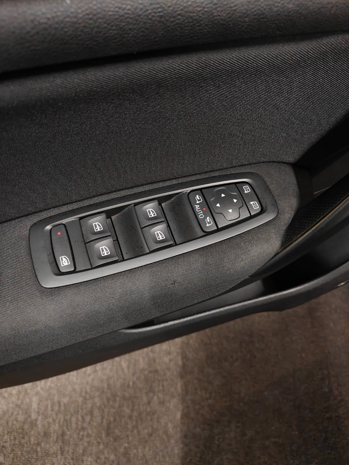 Billede af Renault Megane IV 1,2 TCe 130 Zen Sport Tourer EDC