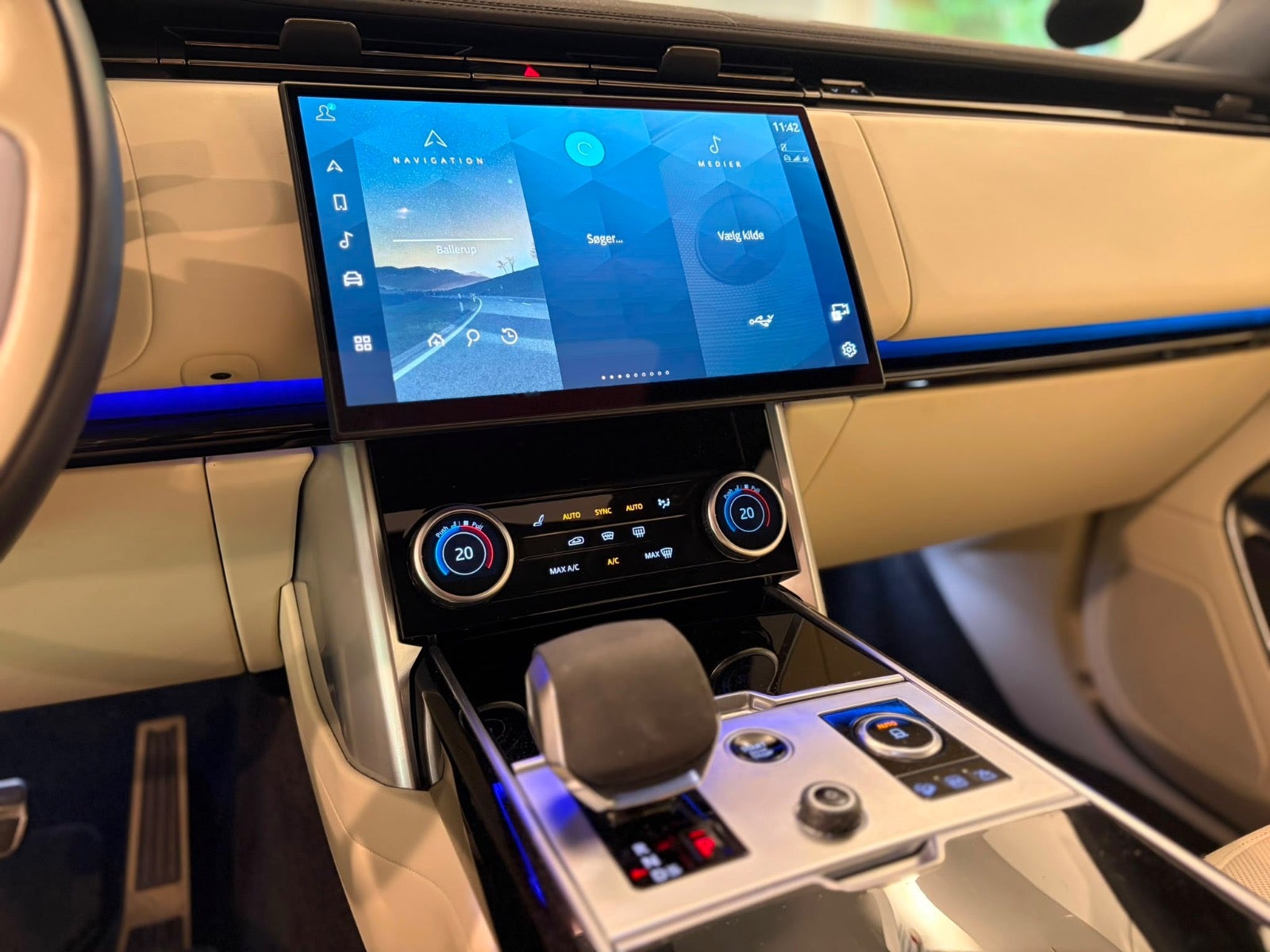 Land Rover – Range Rover