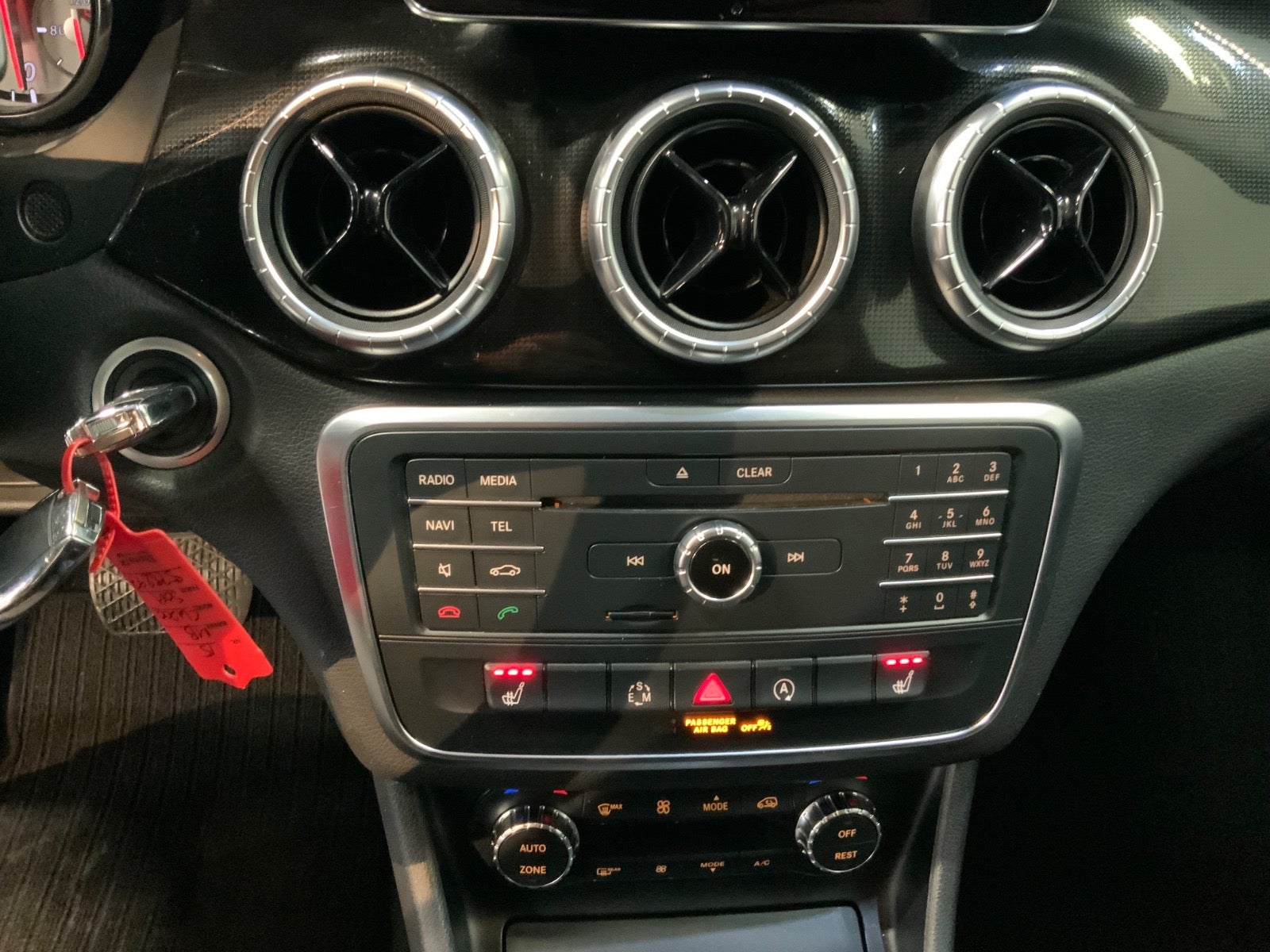 Mercedes-Benz CLA 200