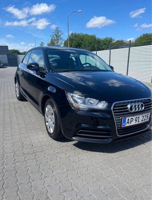 Audi A1 1,2 TFSi 86 Attraction 3d