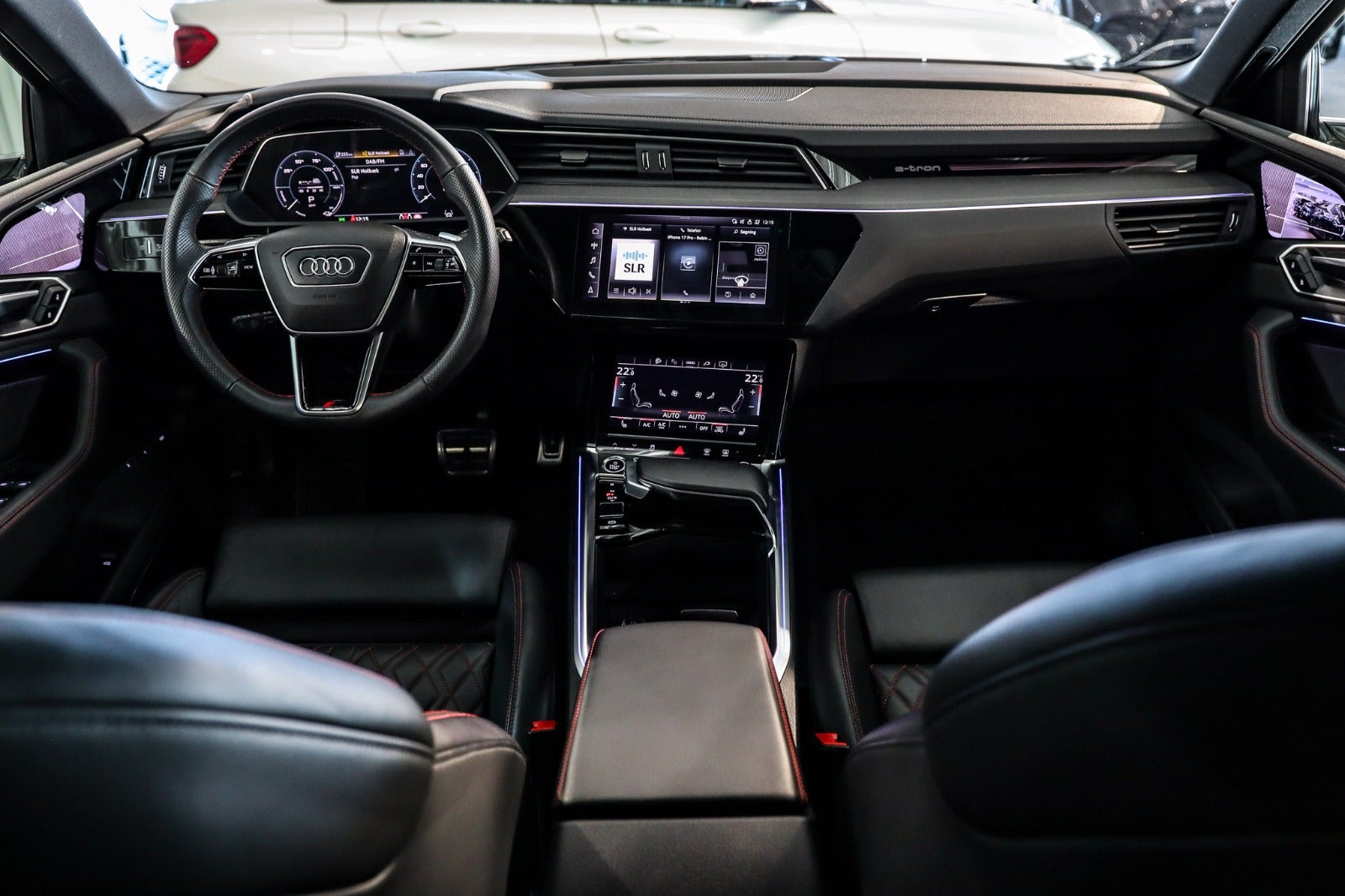 Billede af Audi Q8 e-tron 55 S-line Black Edition quattro