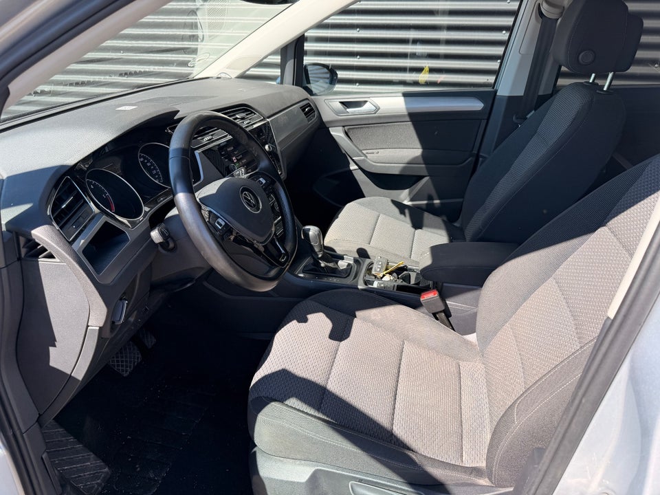 VW Touran, Billede 2