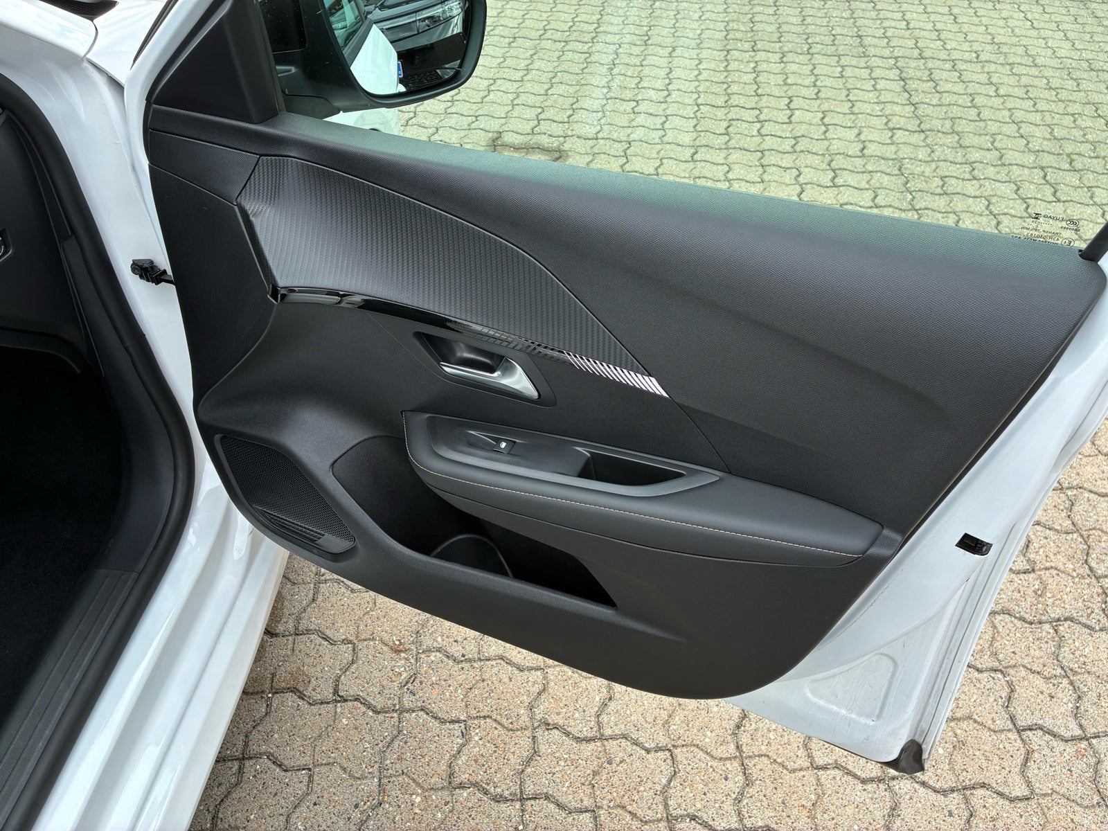 Billede af Peugeot 208 1,2 PureTech 100 Allure+