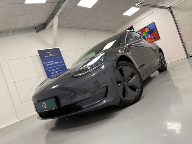 Tesla Model 3 Long Range AWD