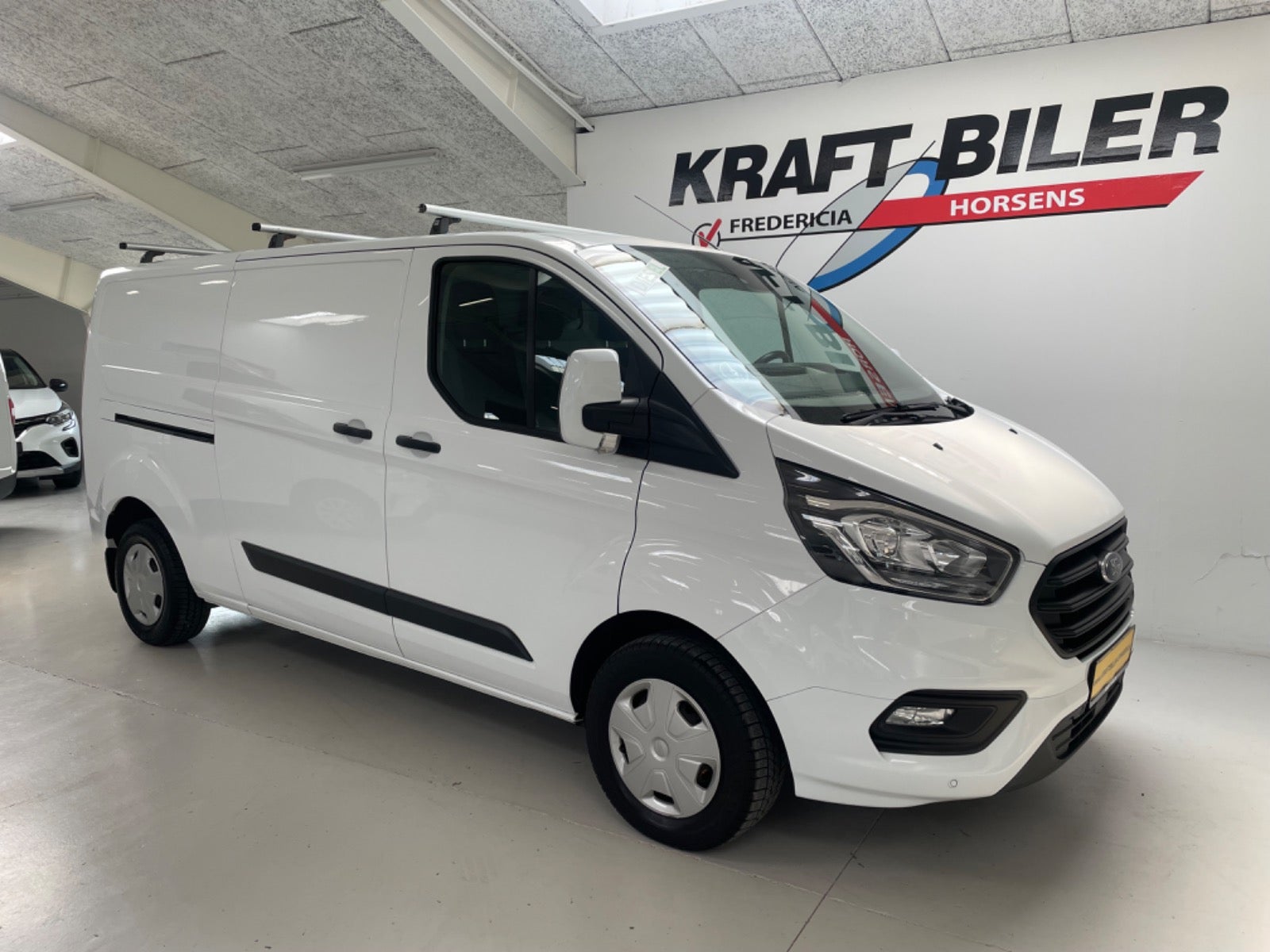 Billede af Ford Transit Custom 300L 2,0 TDCi 130 Trend