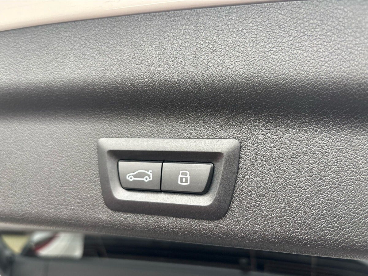 BMW iX1 eDrive20 X-Line billede 17