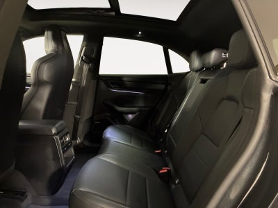 Porsche Macan Turbo 