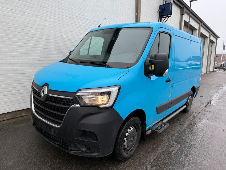 Renault Master IV T33