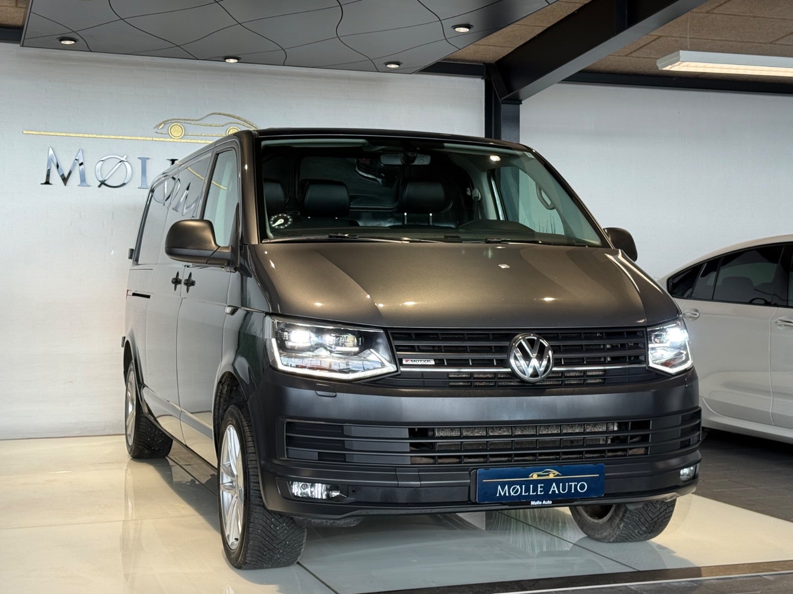 Billede af VW Transporter 2,0 TDi 204 Kassevogn DSG 4Motion lang