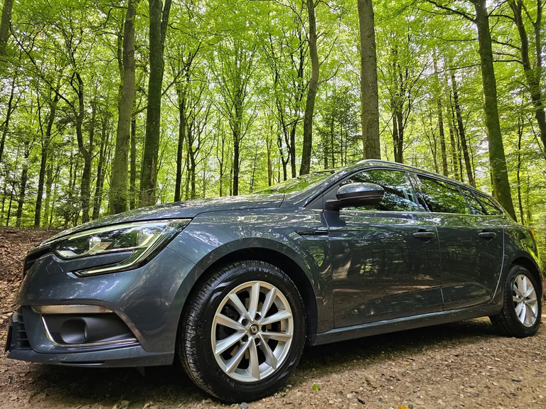 Renault Megane IV dCi 110 Zen Sport Tourer