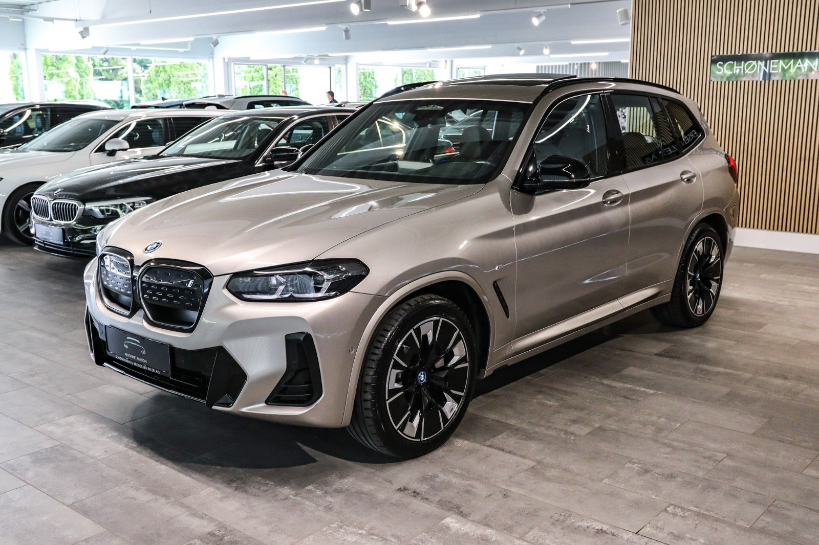 Billede af BMW iX3  Charged Plus M-Sport