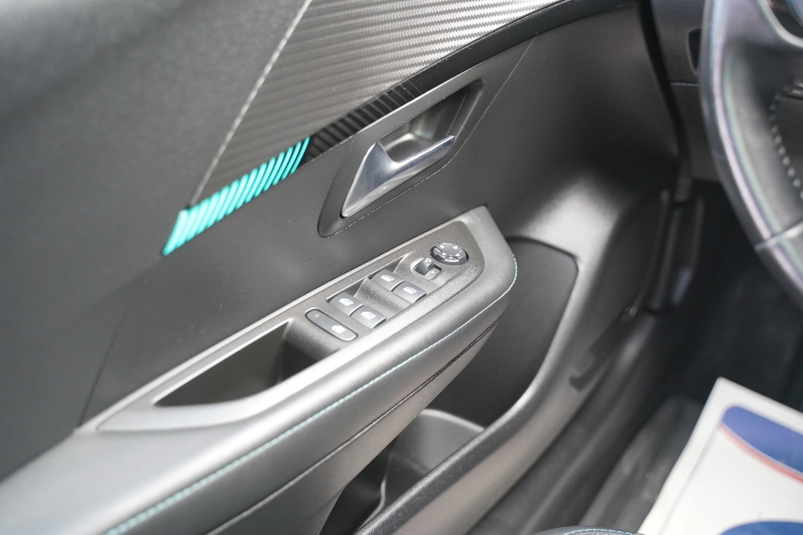 Billede af Peugeot 208 1,2 PureTech 100 Allure Sky