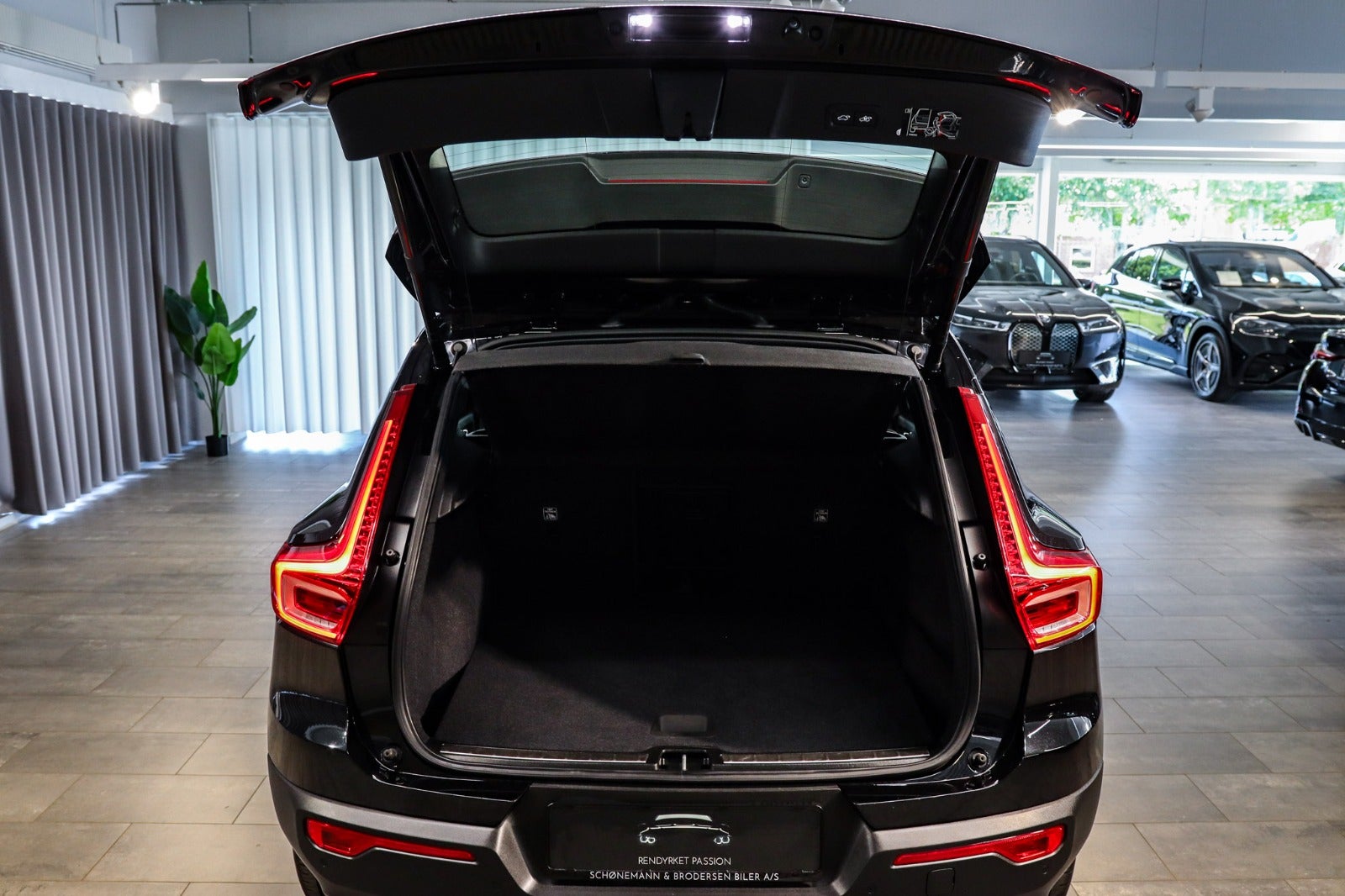 Billede af Volvo XC40 1,5 T4 ReCharge R-Design aut.