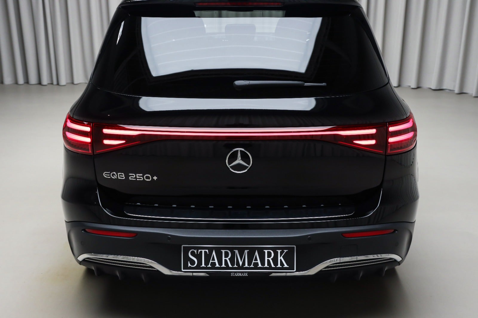 Mercedes-Benz EQB 250+