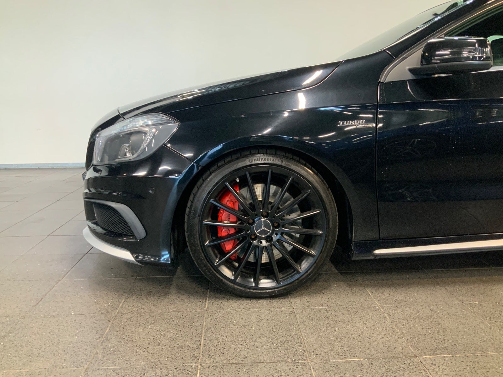 Mercedes-AMG A 45 (4/8)