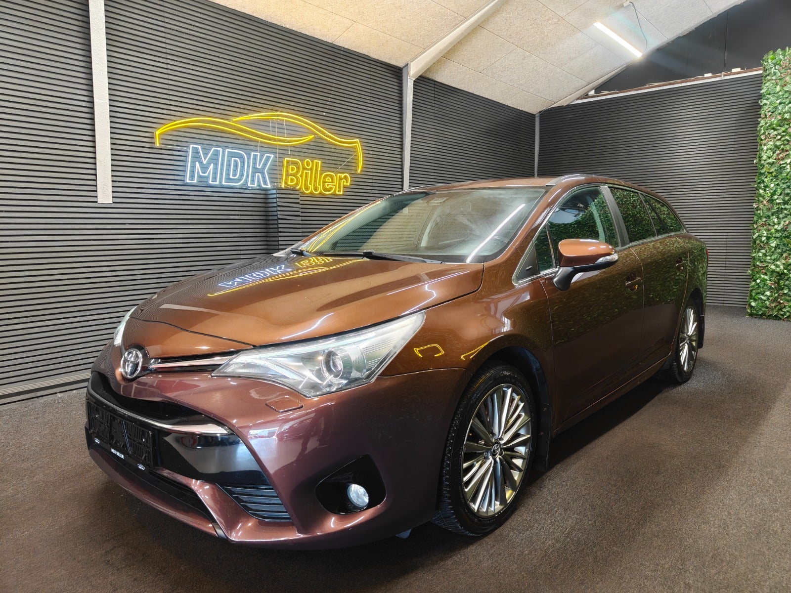 Billede af Toyota Avensis 1,8 VVT-i T2 Executive Touring Sports MDS