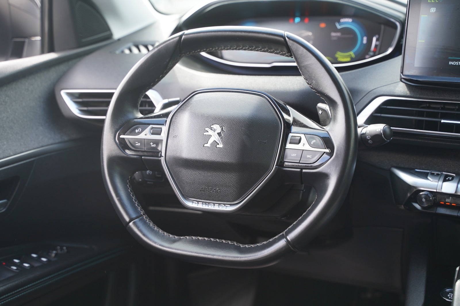 Billede af Peugeot 3008 1,6 Hybrid Selection Sport Limited EAT8