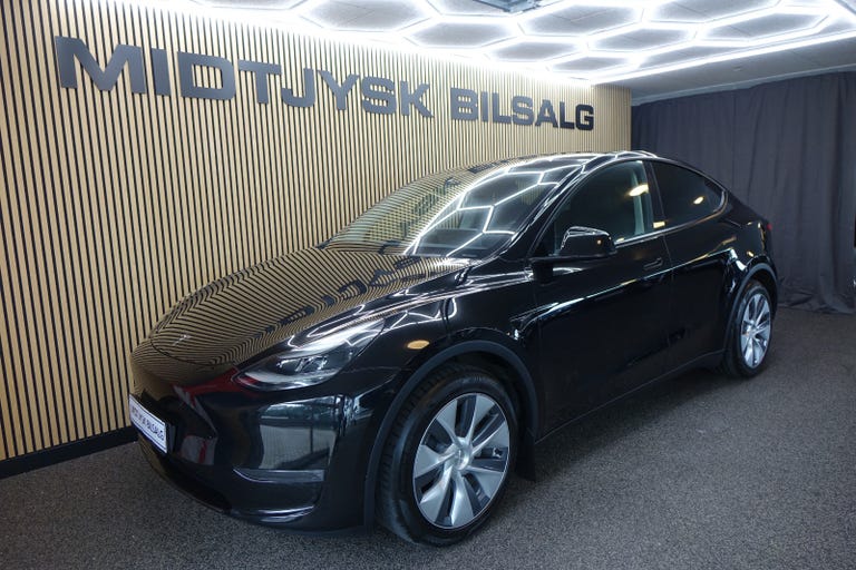 Tesla Model Y Long Range AWD