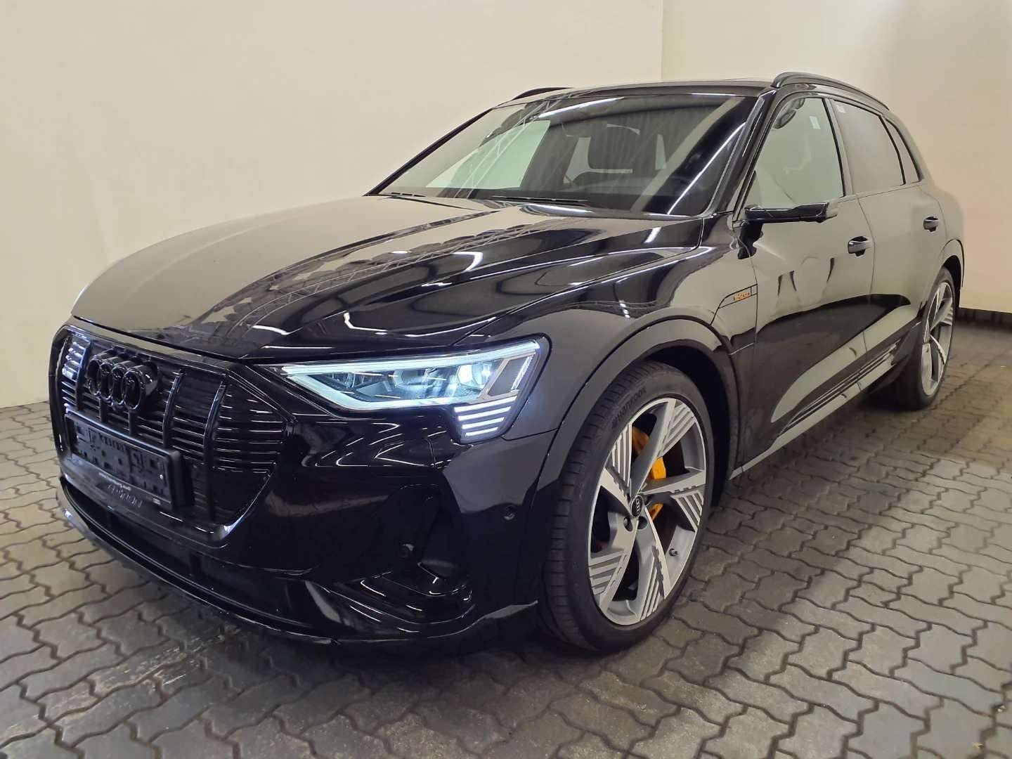 Audi e-tron Black Edition S-line quattro