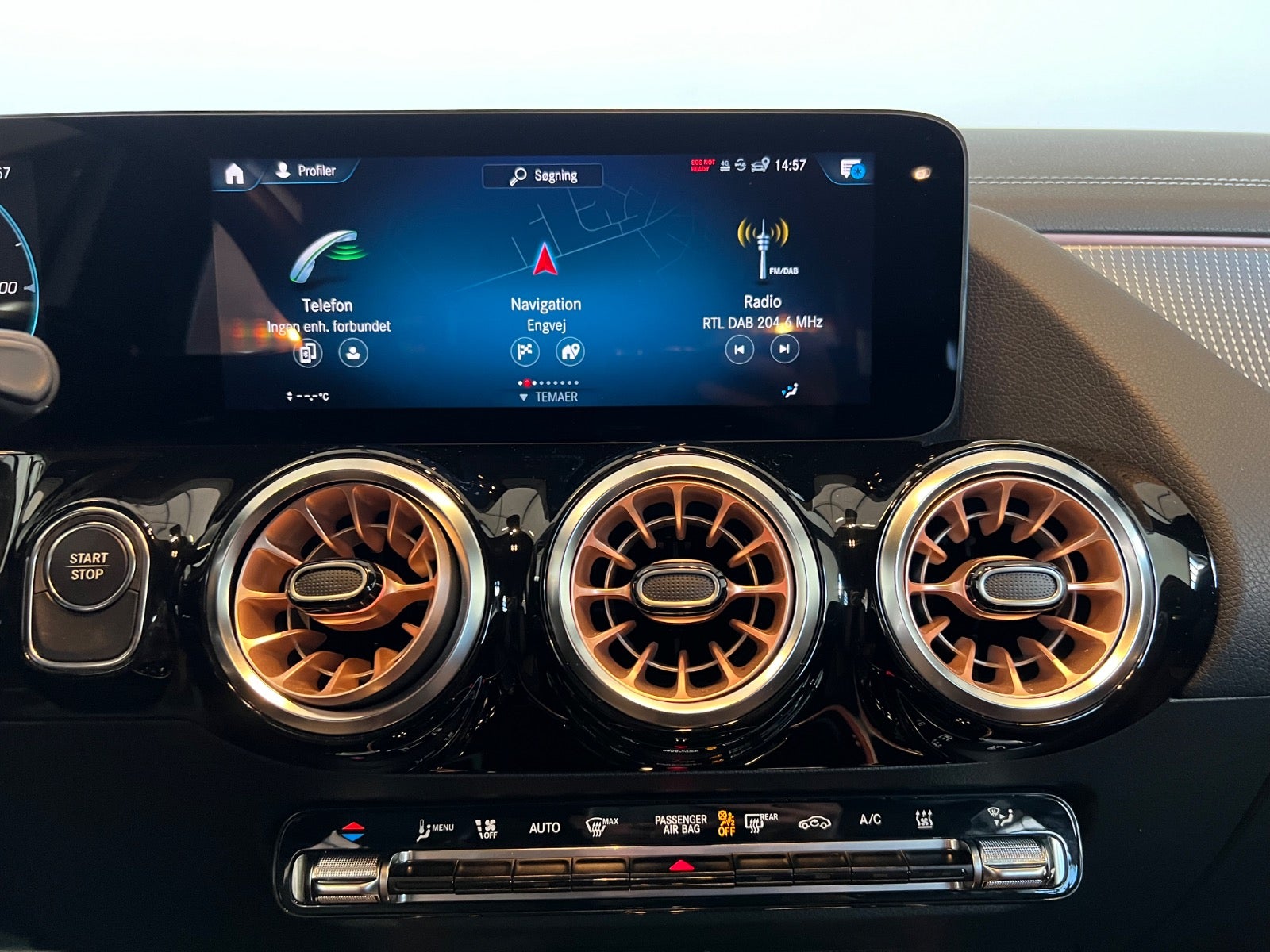 Mercedes EQA250 Electric Art