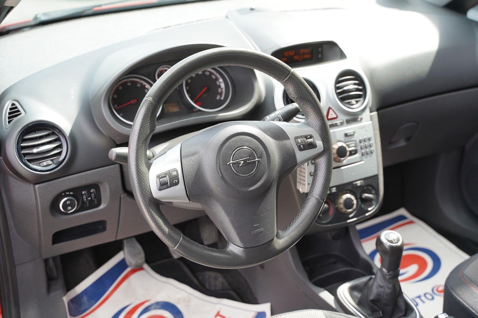 Billede af Opel Corsa 1,4 16V Sport