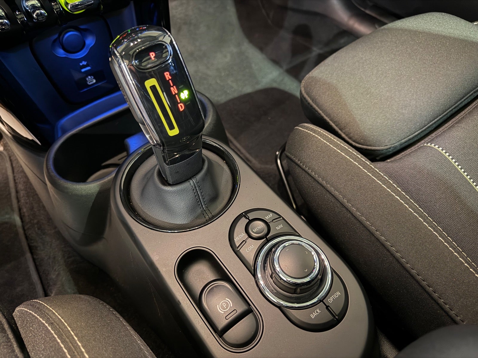 MINI Cooper SE Essential