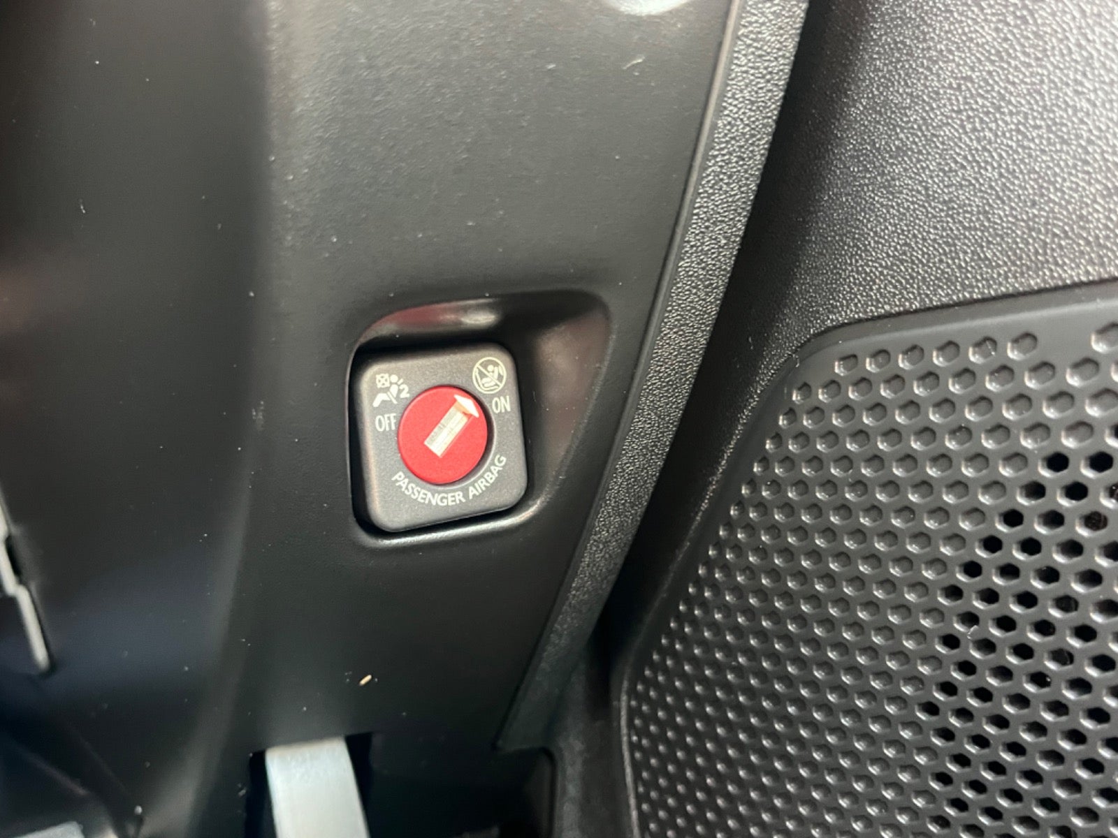 Billede af Peugeot 2008 1,2 PureTech 130 Allure Sky