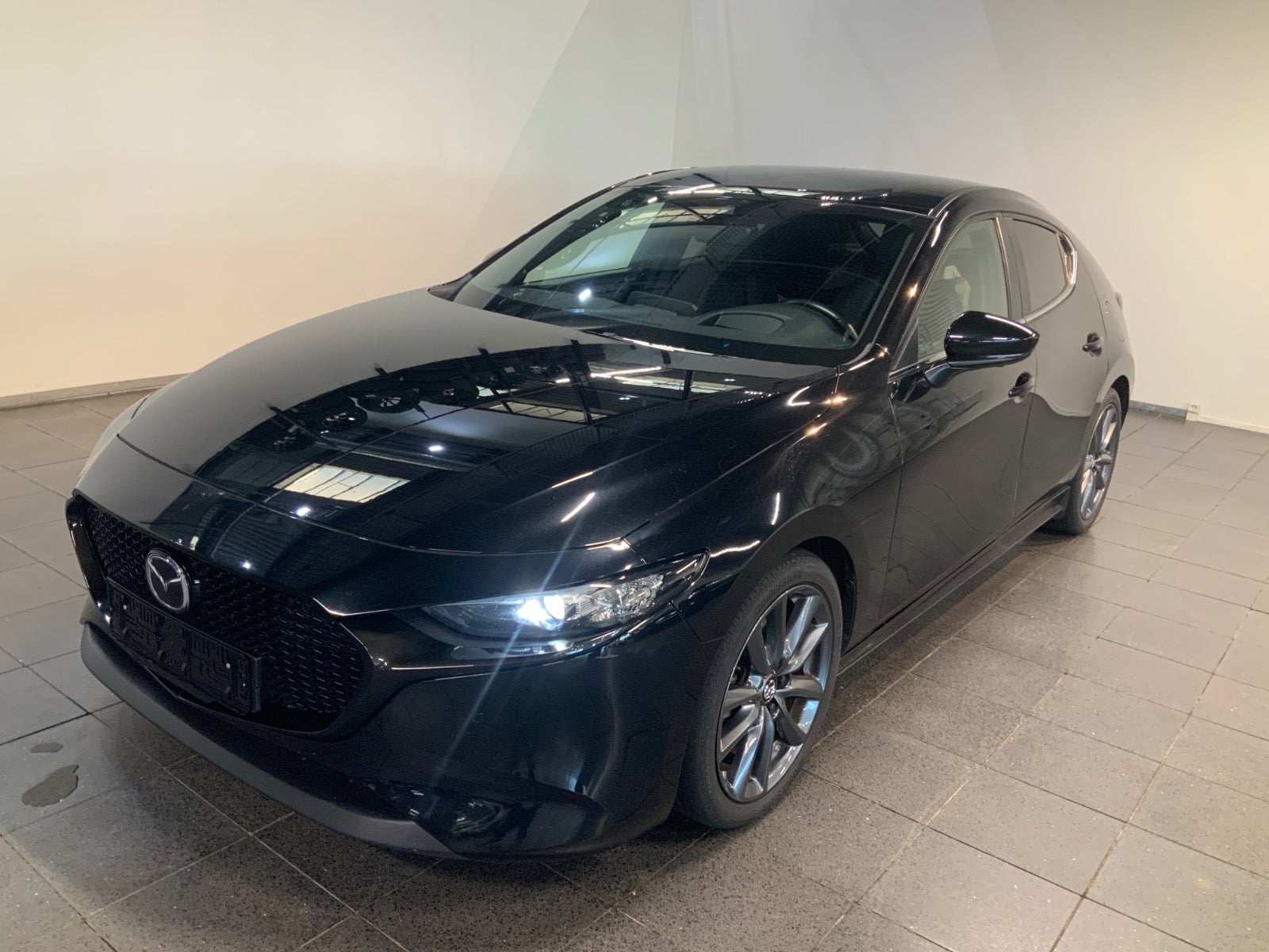 Mazda 3 (1/8)