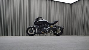 Ducati Diavel 1260 S Black & Steel