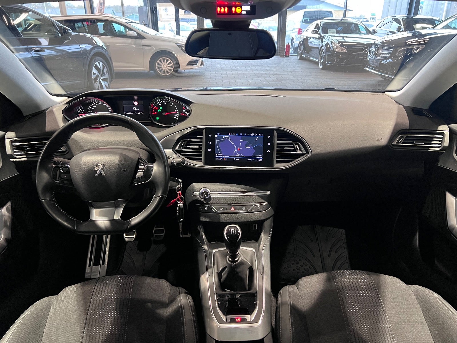 Billede af Peugeot 308 1,5 BlueHDi 130 Allure Lux SW