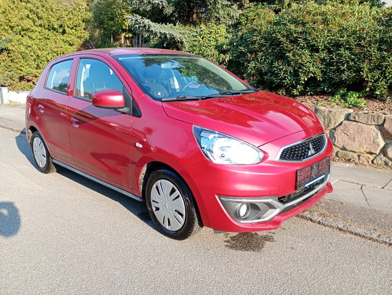 Mitsubishi Space Star Inform