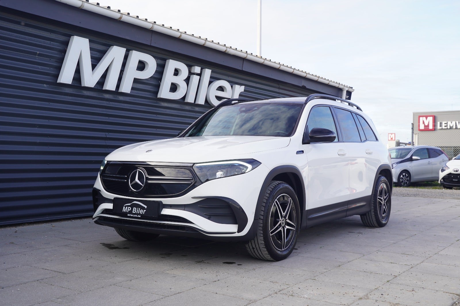 Billede af Mercedes EQB300  AMG Line 4Matic