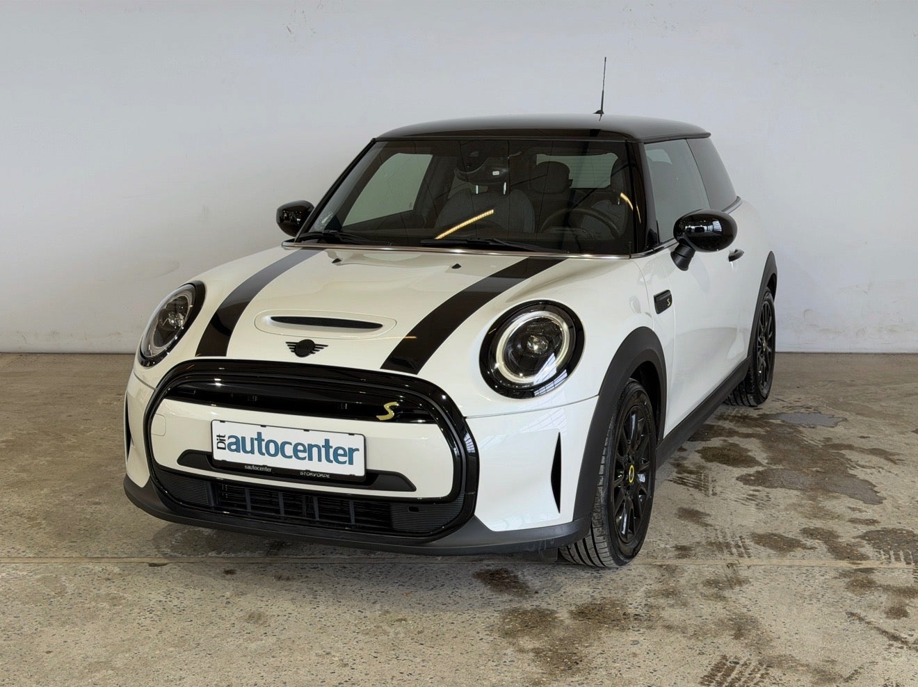 MINI Cooper SE Classic Trim