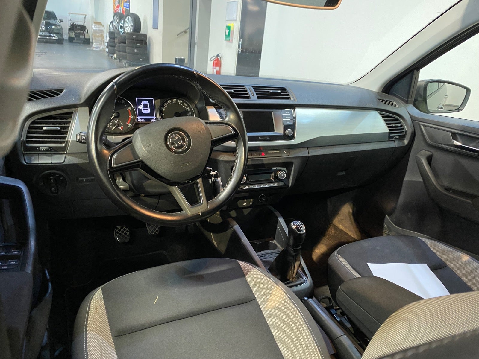 Skoda Fabia (6/8)