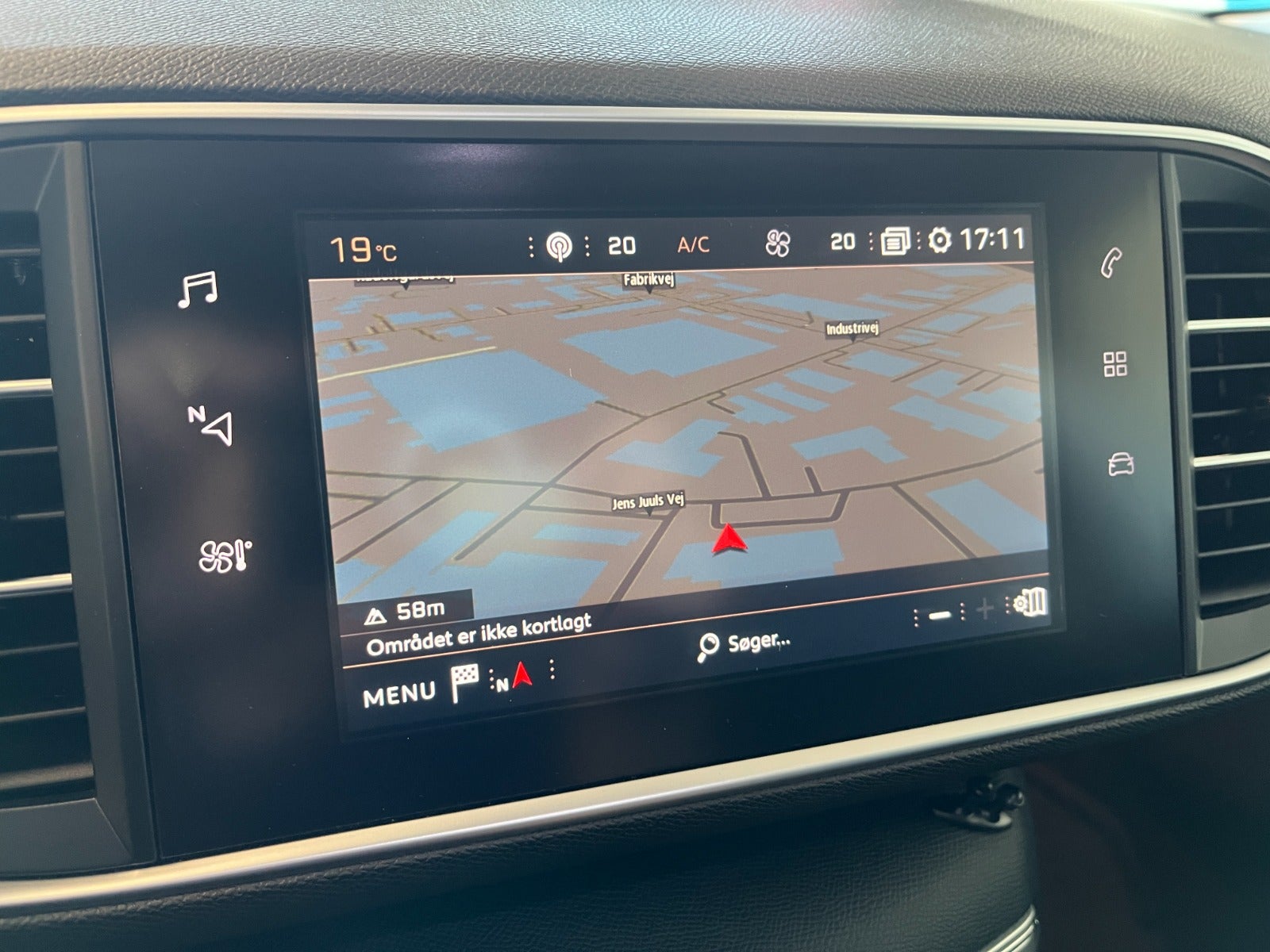 Billede af Peugeot 308 1,6 BlueHDi 120 Allure Sky SW