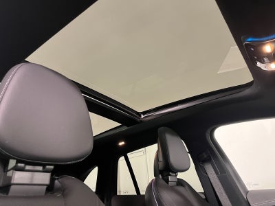 Mercedes EQE300 SUV Electric Art Van