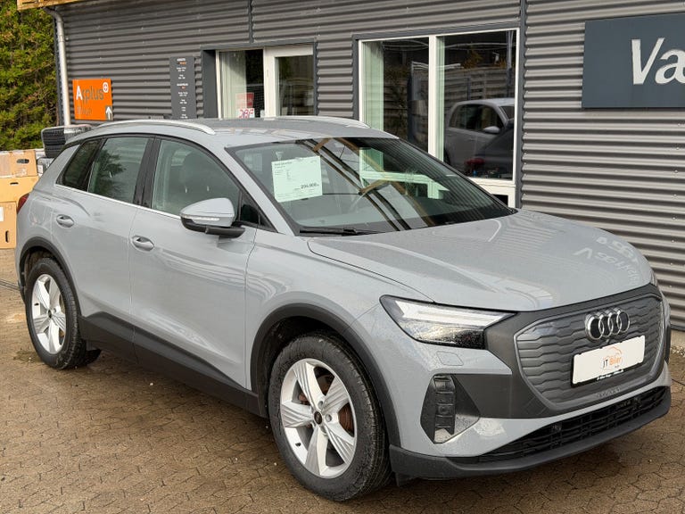 Audi Q4 e-tron Attitude