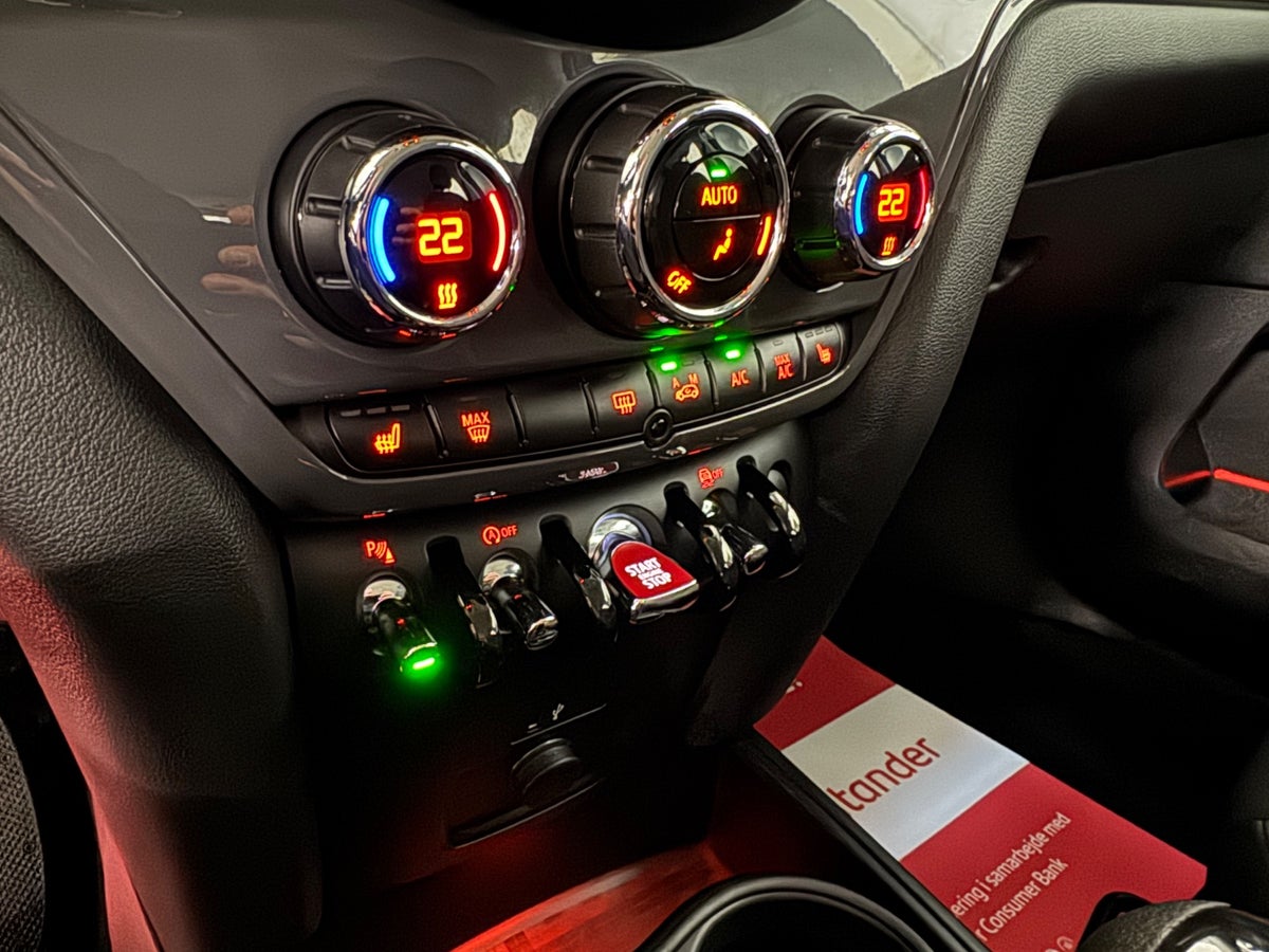 MINI Countryman Cooper Essential aut.