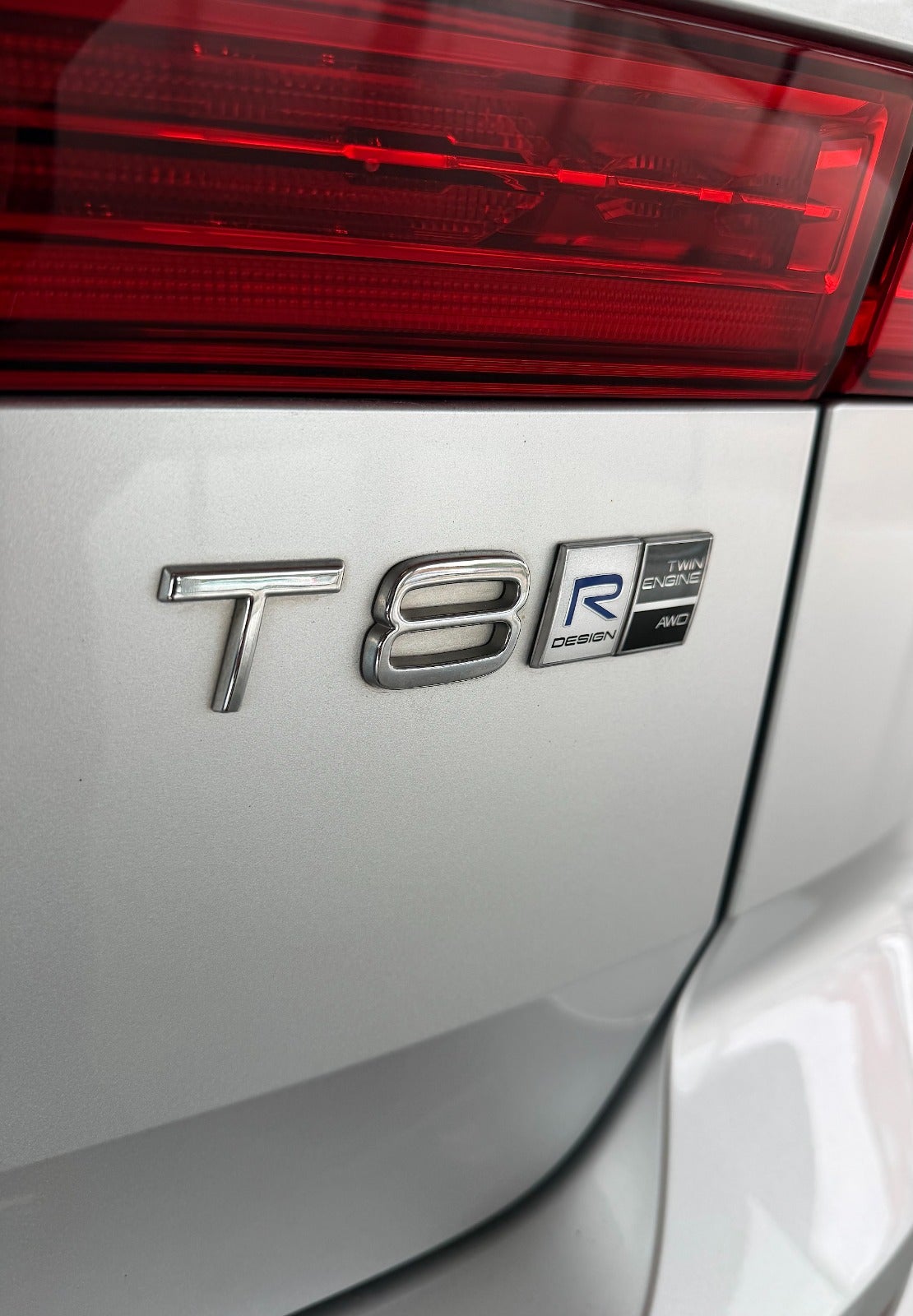 Billede af Volvo XC60 2,0 T8 ReCharge R-Design aut. AWD Van