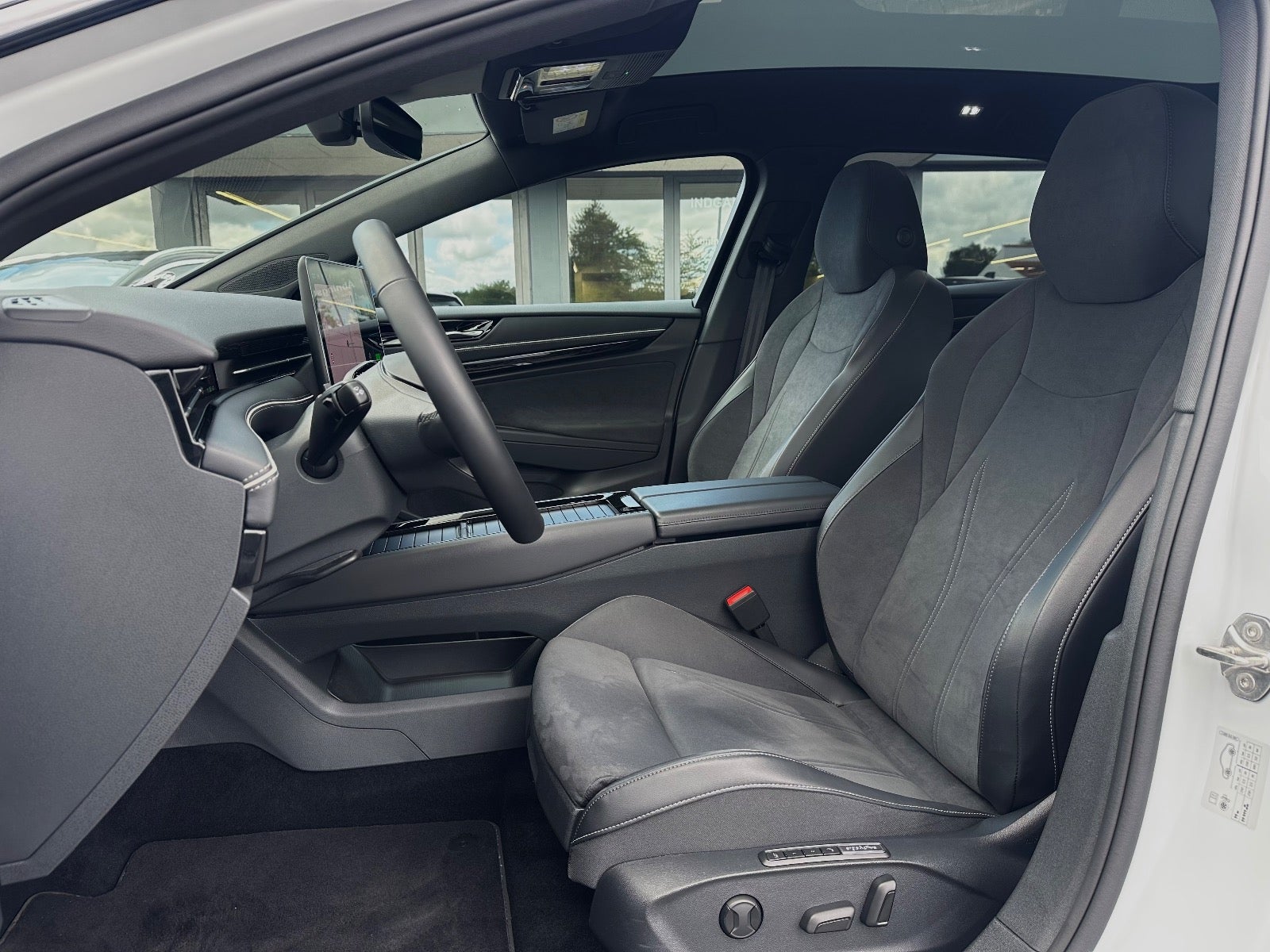 Billede af VW ID.7 77 Black Style Tourer