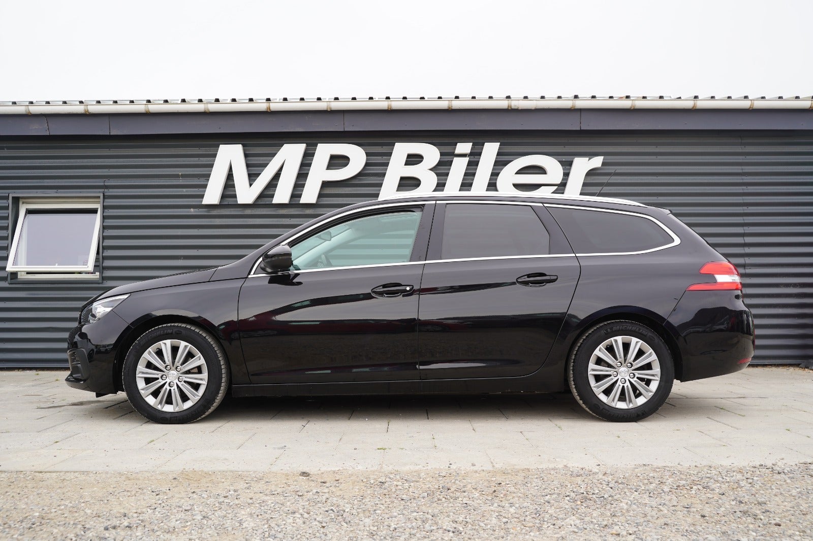 Billede af Peugeot 308 1,5 BlueHDi 130 Selection Sky SW