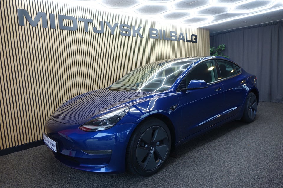 Tesla Model 3, Billede 1