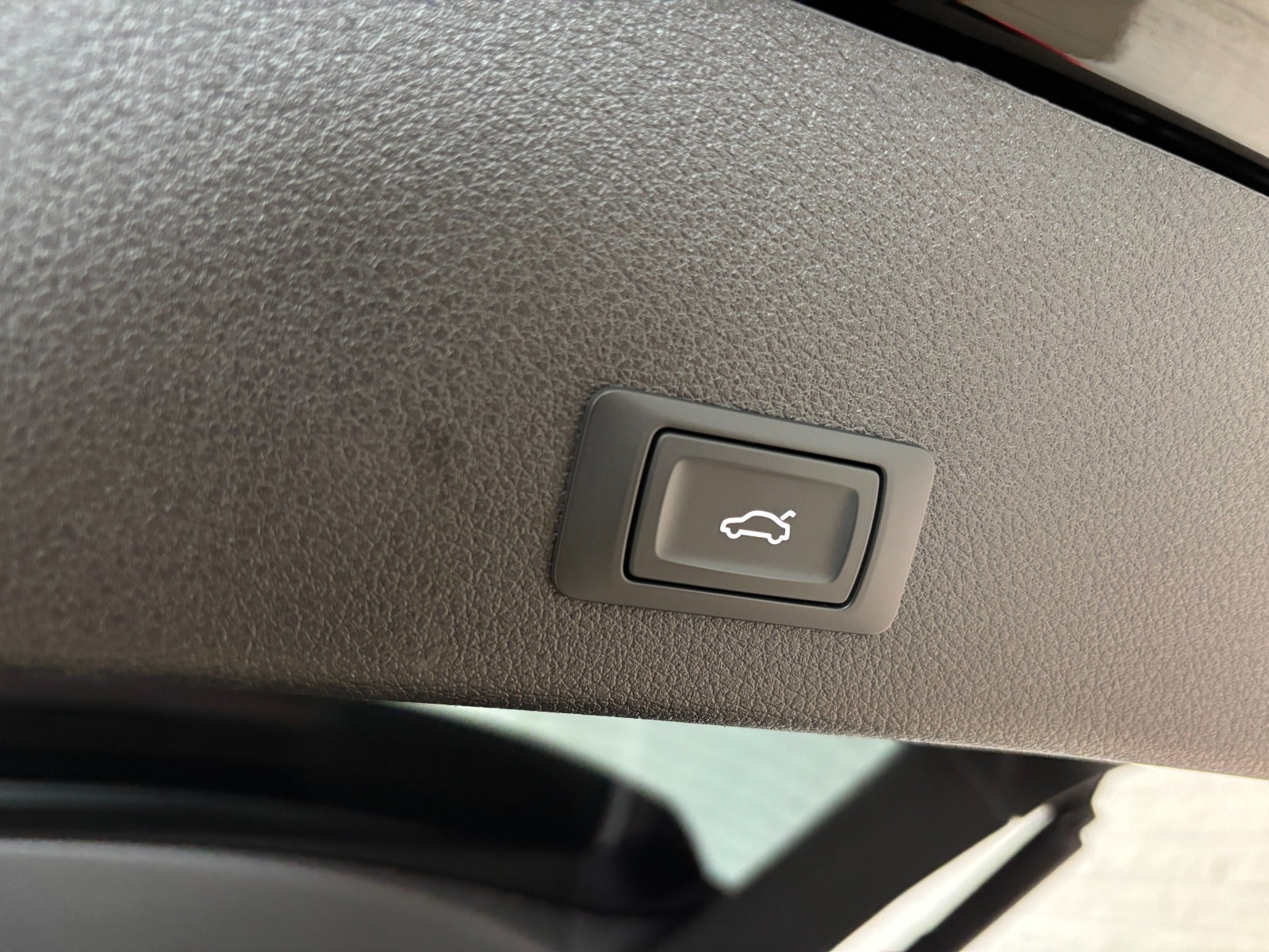 Audi e-tron Advanced quattro