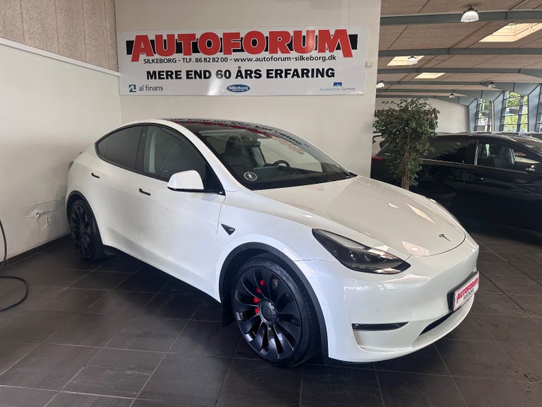 Tesla Model Y Performance AWD
