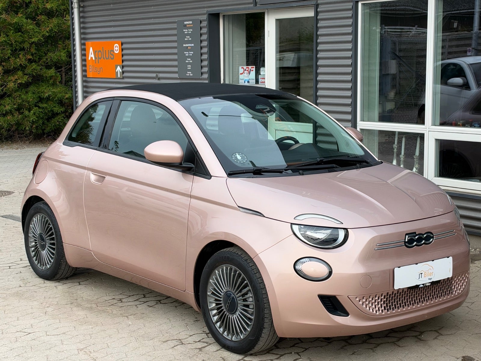 Fiat 500e Icon Cabrio