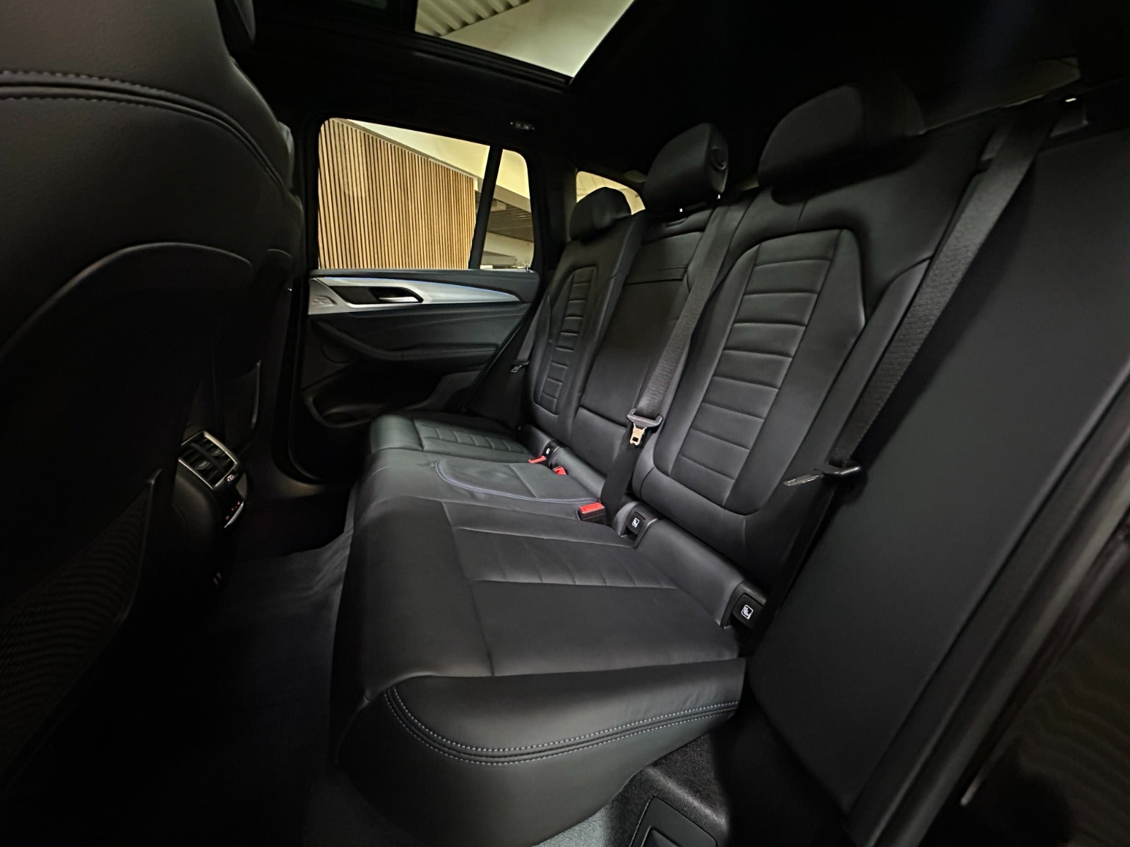 Billede af BMW iX3  Charged Plus M-Sport