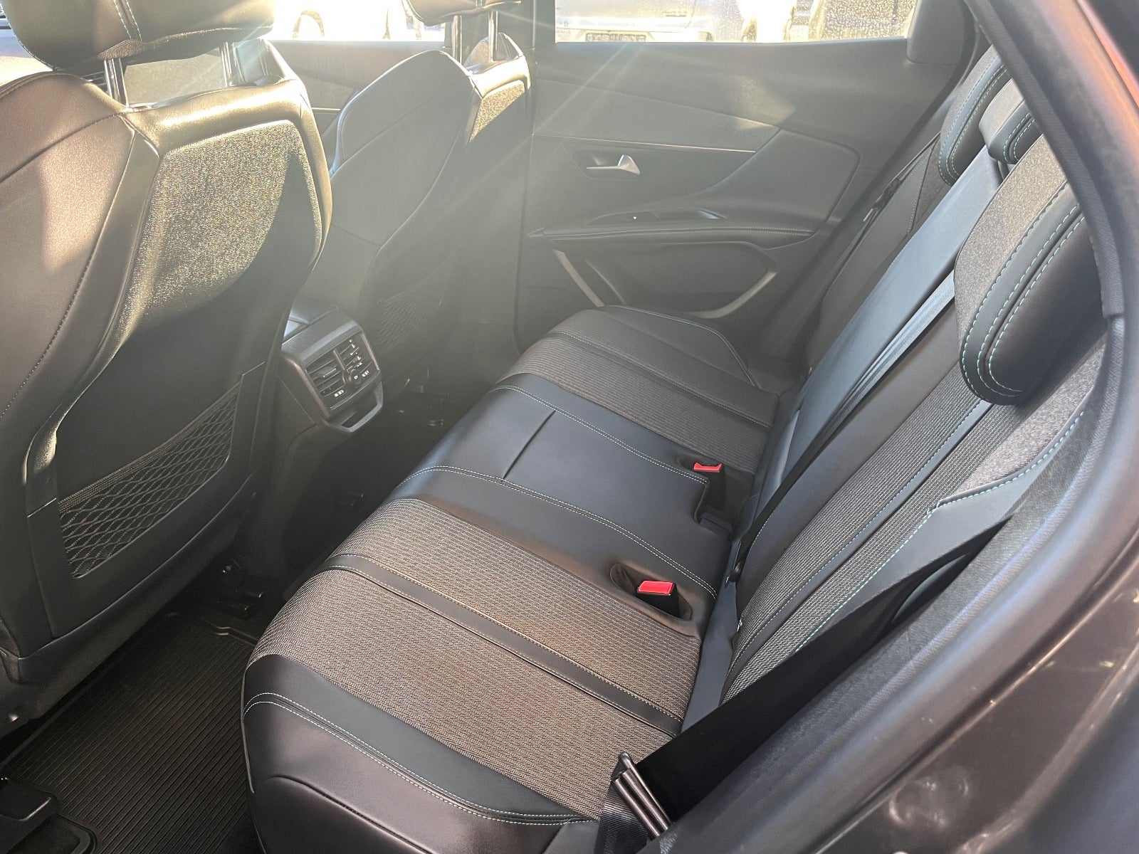 Billede af Peugeot 3008 1,6 Hybrid Allure Pack EAT8