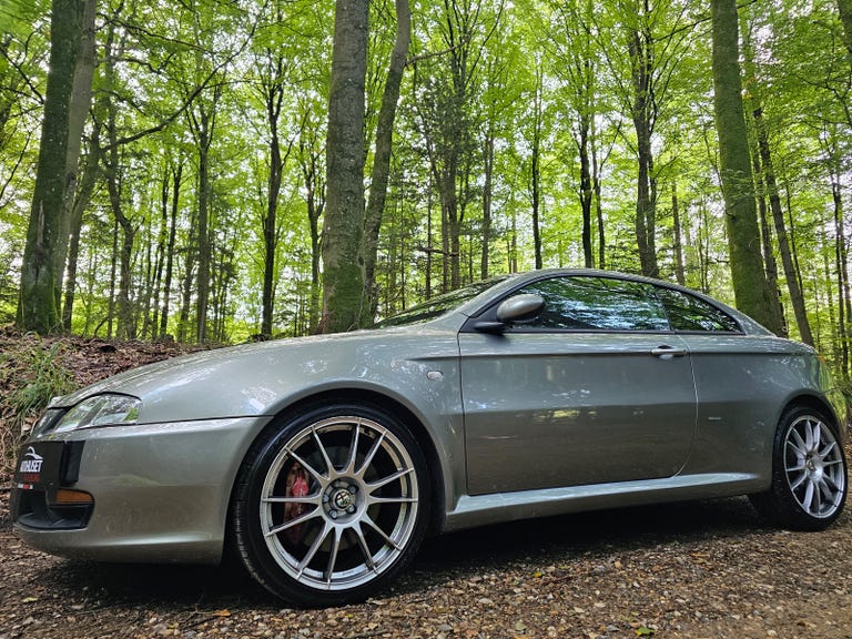 Alfa Romeo GT V6 24V